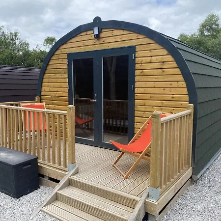Waterfall Pod 5 Pet Friendly Neath Exterior foto